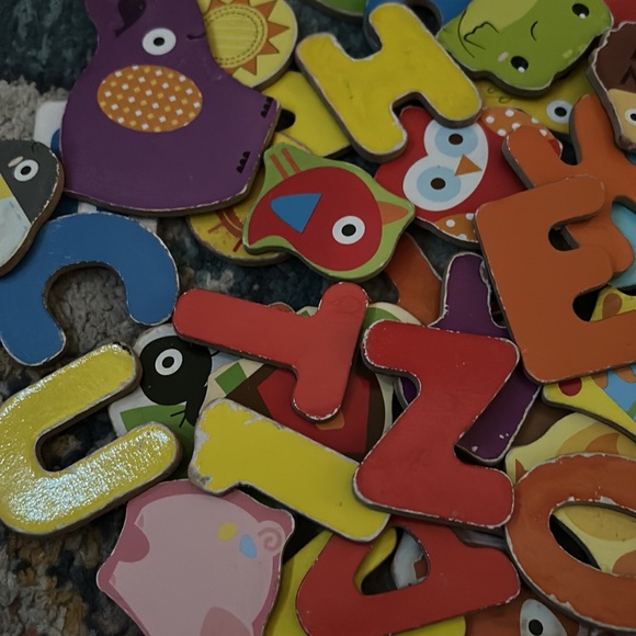 Lot of magnets letters numbers and animals - Picture 2 of 8